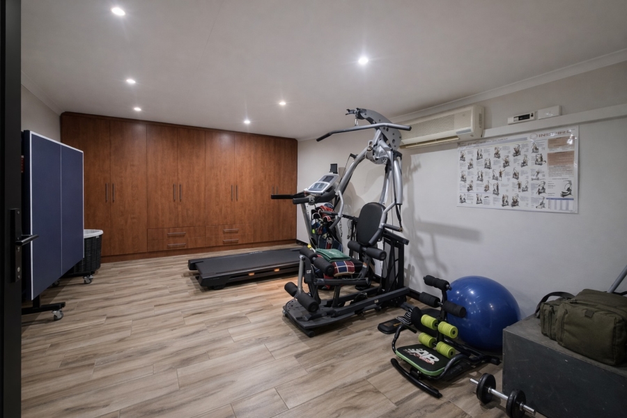 6 Bedroom Property for Sale in Cashan North West